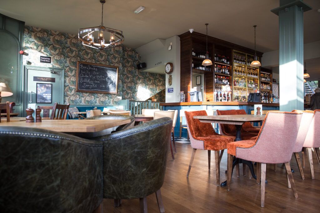 Interior of the Lion and Unicorn pub in Kentish Town