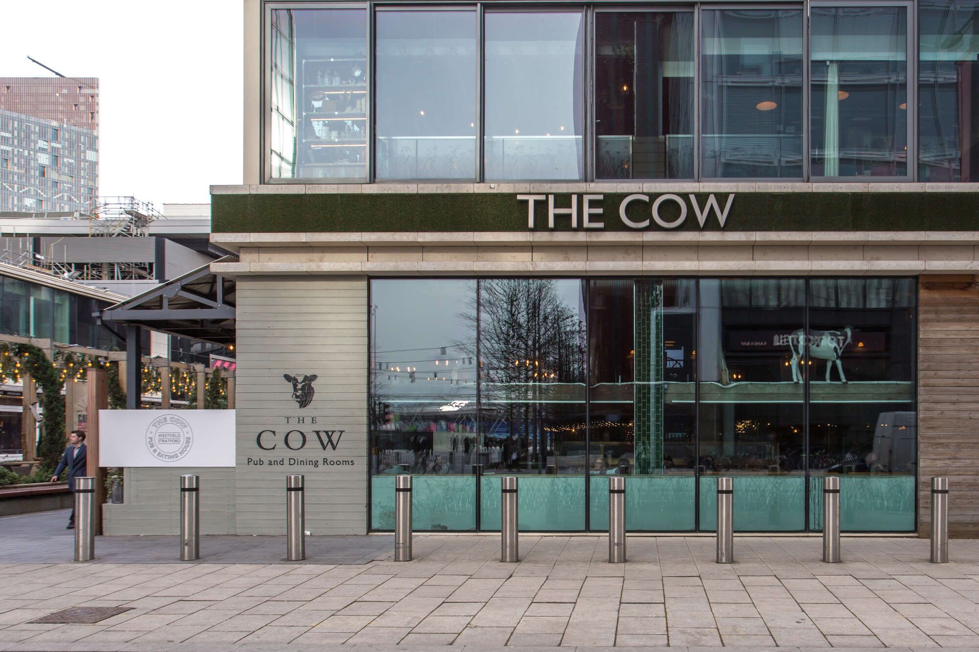 The Cow, Stratford