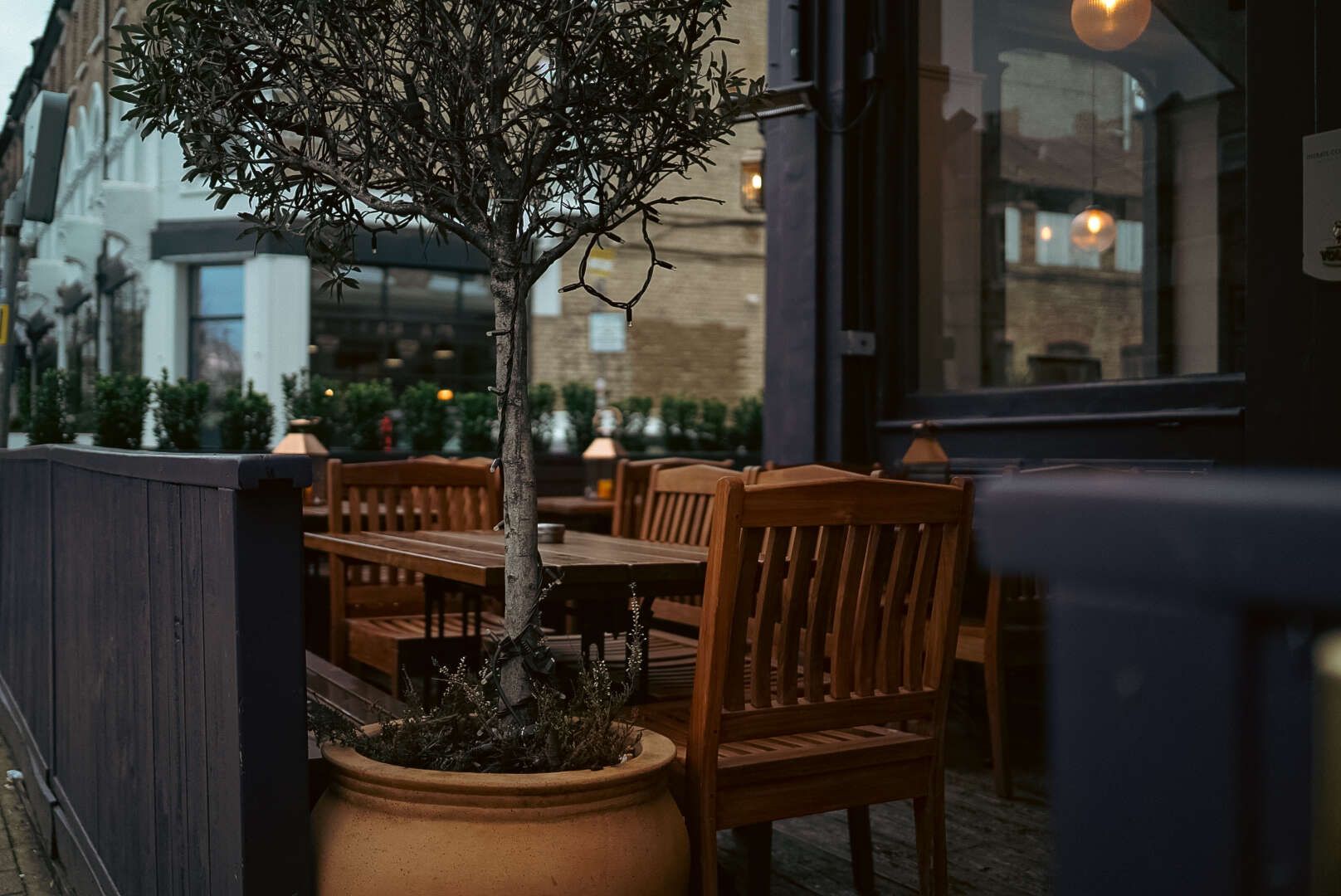 Best pub with a front terrace in Wandsworth Town