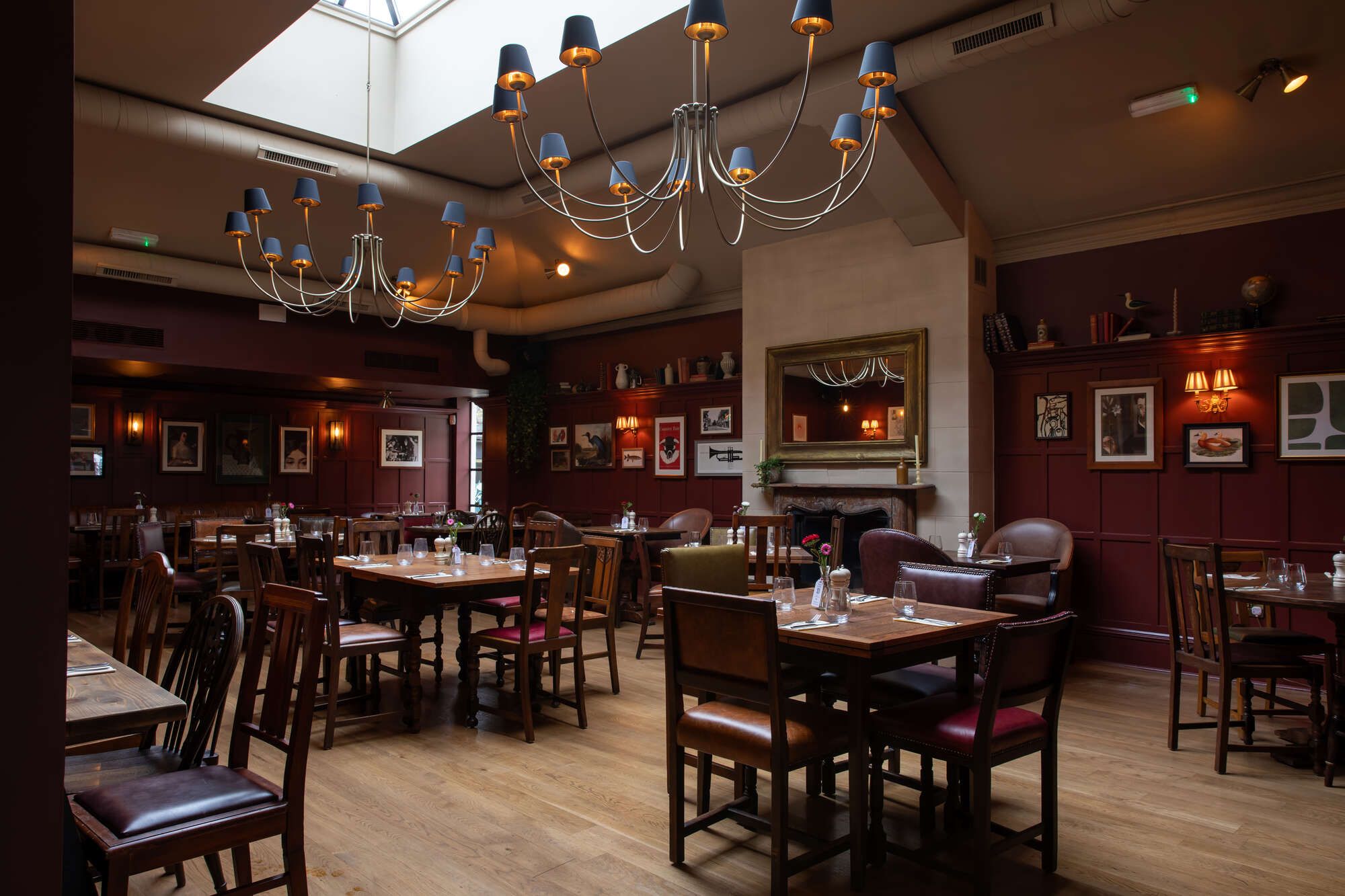 Dining room at The Bull's Head in Barnes