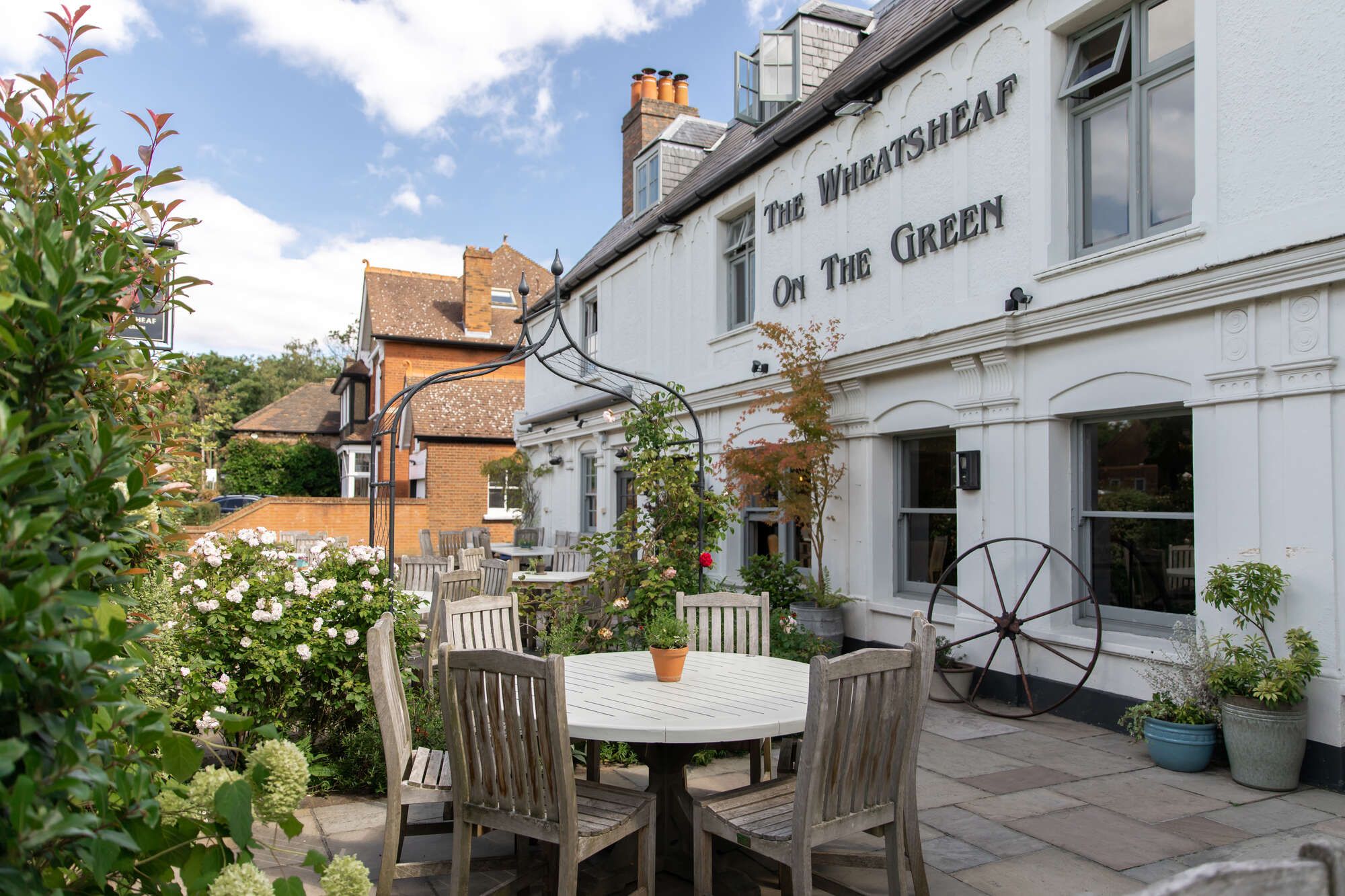 Exterior of the Wheatsheaf pub in Esher