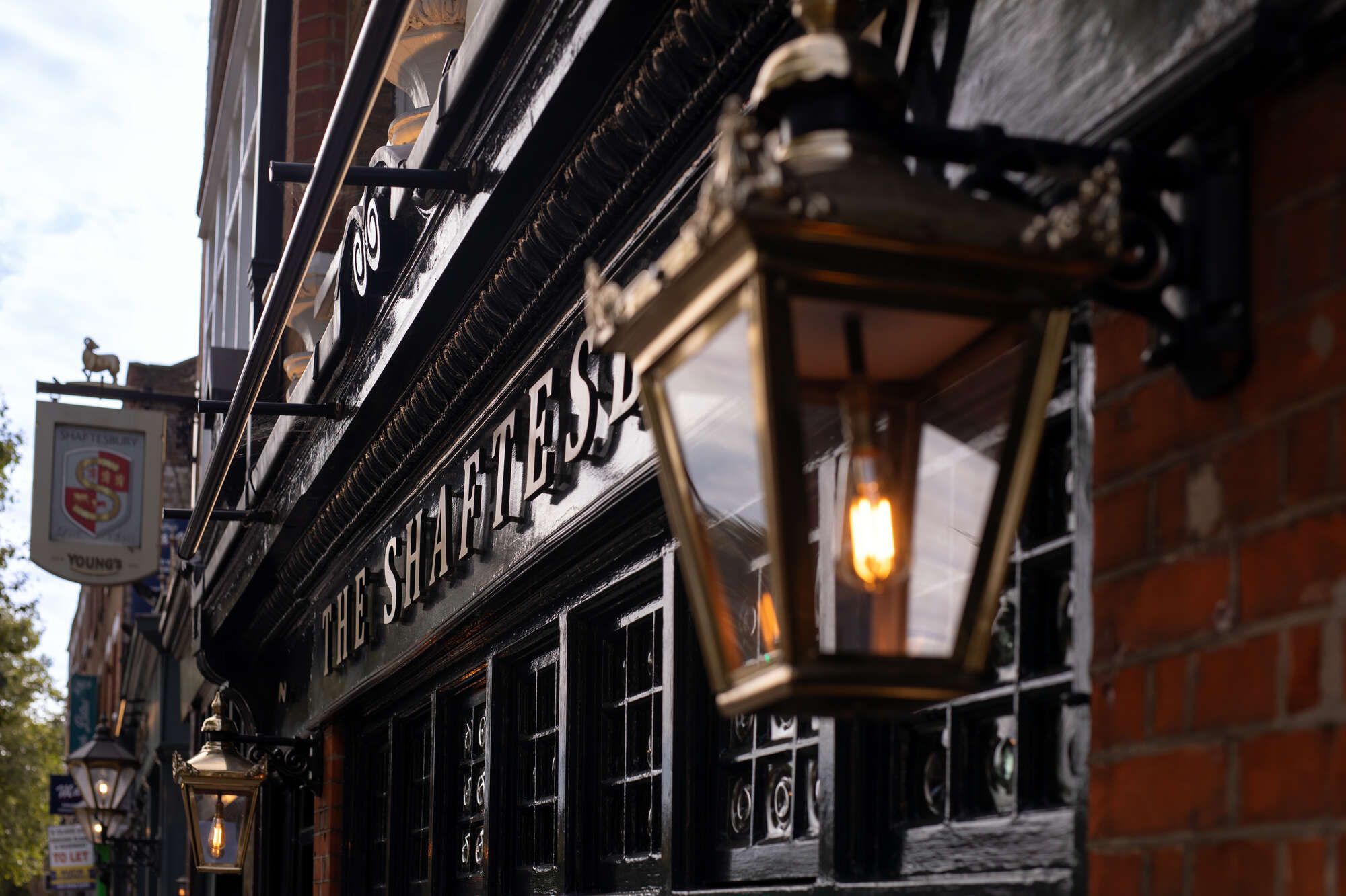 Exterior at the Shaftesbury pub in Richmond