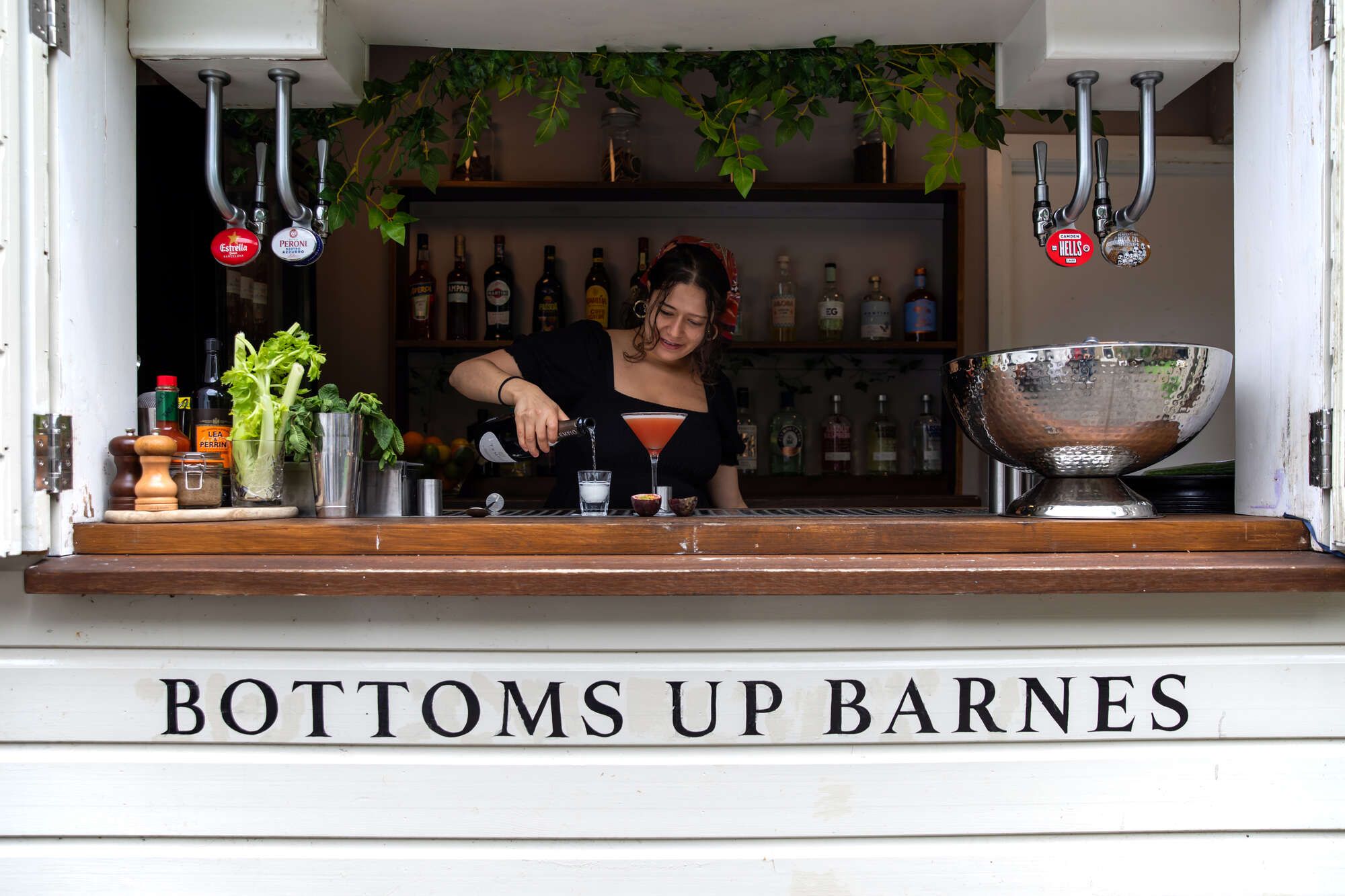 Outdoor bar the Coach & Horses pub in Barnes